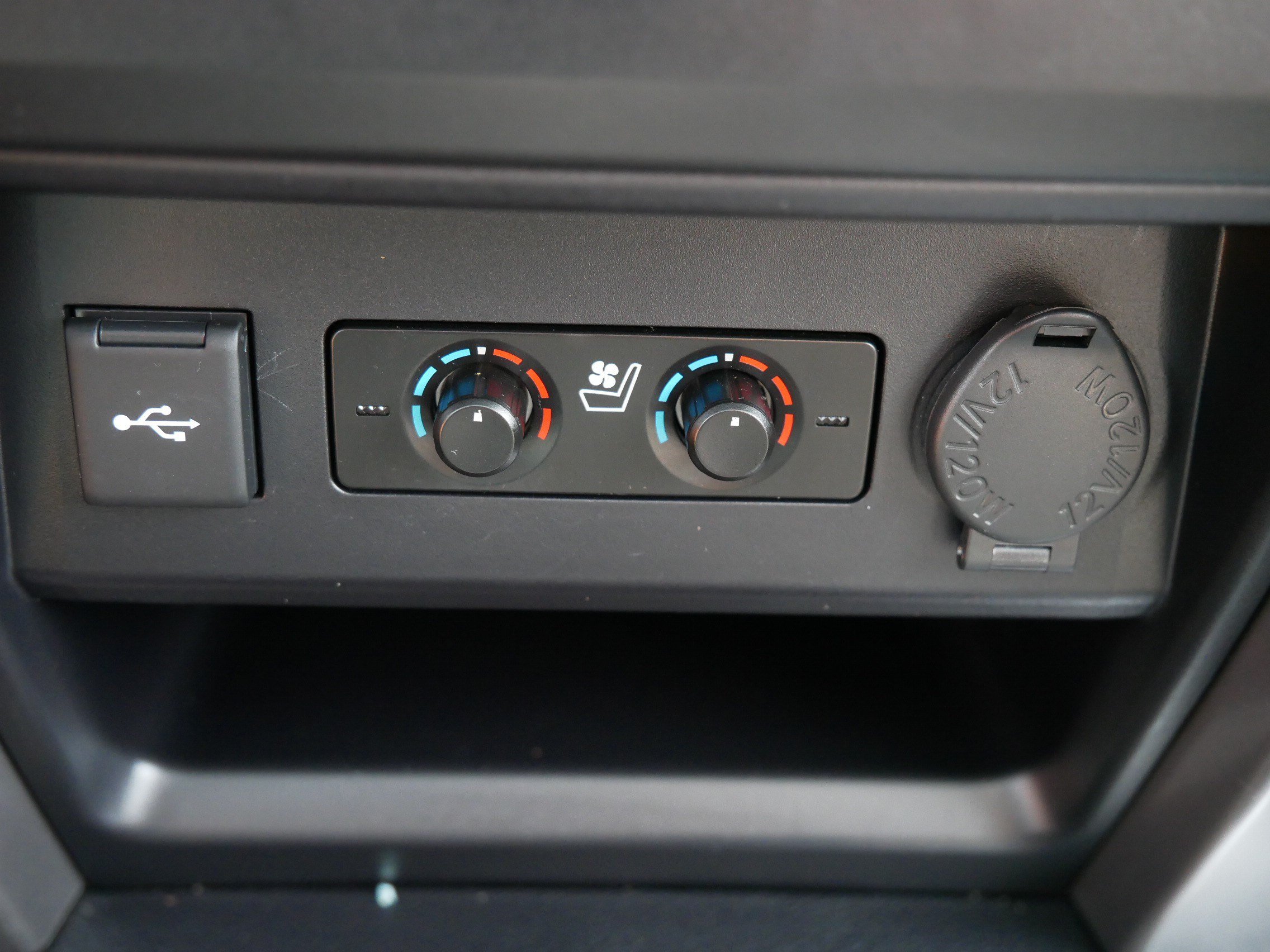 Used 2022 Toyota 4Runner Limited AWD/4WD image 29
