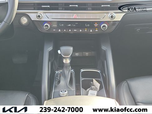 Certified 2024 Kia Telluride LX FWD image 19