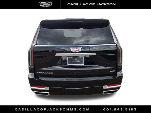 New 2026 Cadillac Escalade Platinum Luxury w/ LPO, Floor Liner Package image 22