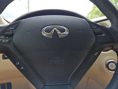 Used 2017 INFINITI QX50 AWD w/ Premium Package image 18