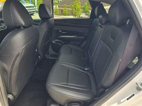 Certified 2025 Hyundai Tucson SEL AWD/4WD image 10