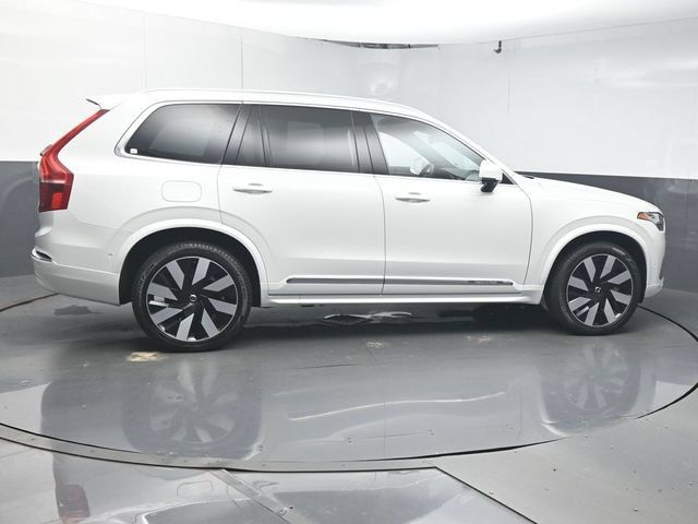 Used 2024 Volvo XC90 T8 Plus w/ Protection Package AWD/4WD image 8