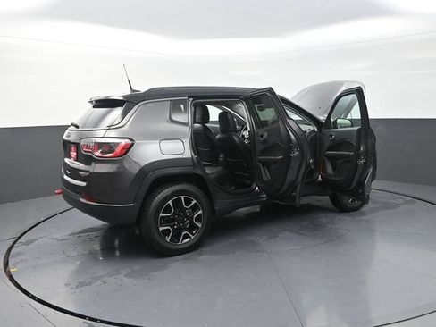Used 2019 Jeep Compass Trailhawk AWD/4WD image 46