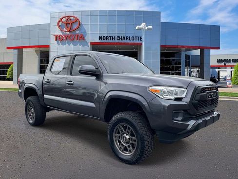 Used 2021 Toyota Tacoma SR AWD/4WD image 1