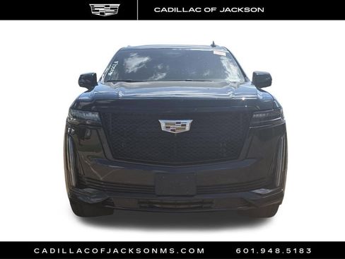 Certified 2024 Cadillac Escalade Sport Platinum AWD/4WD image 2