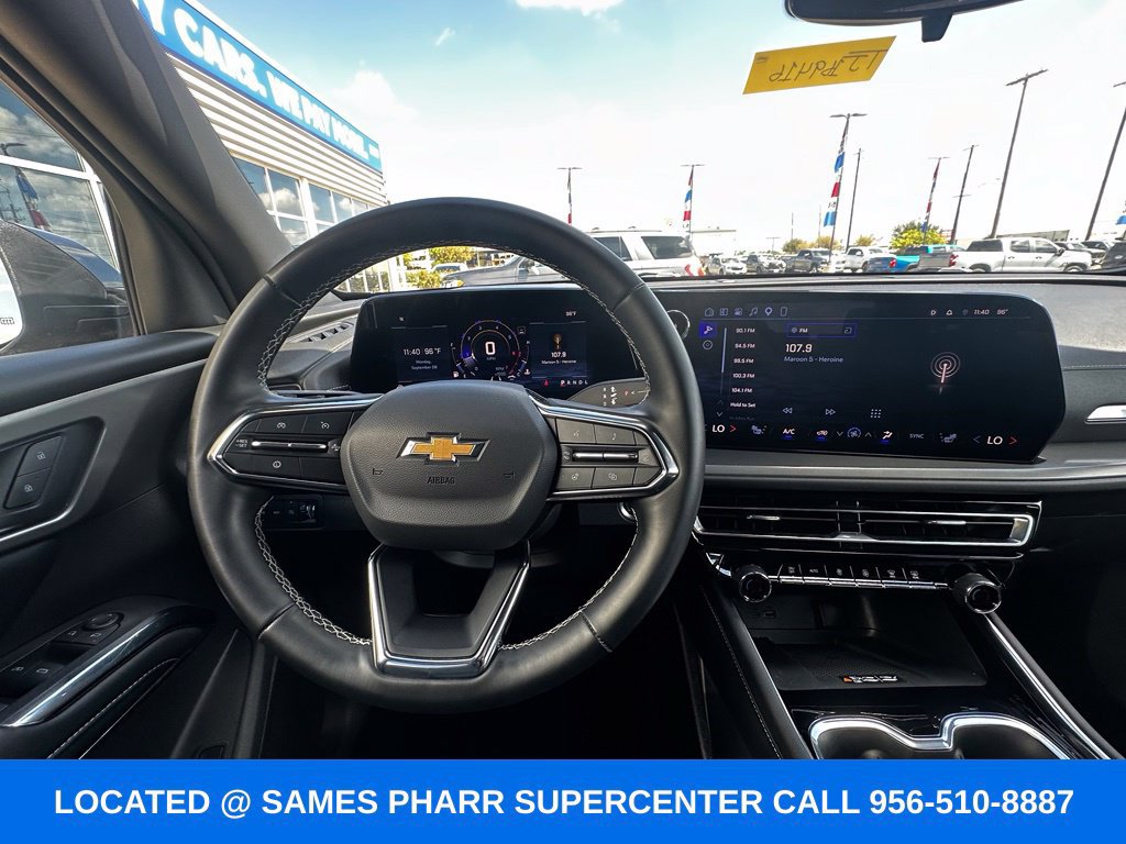 Used 2026 Chevrolet Traverse LT AWD/4WD image 14