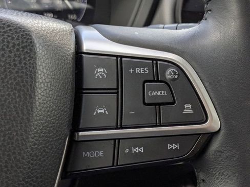Used 2025 Toyota Grand Highlander FWD image 36