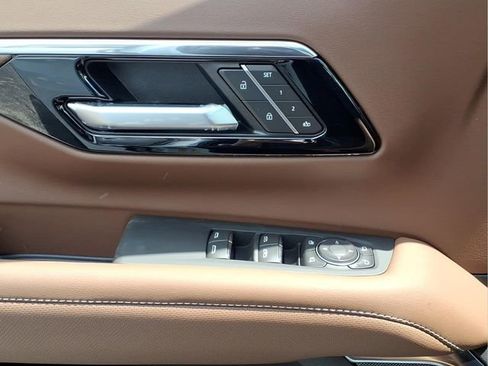 New 2026 Chevrolet Suburban High Country AWD/4WD image 14