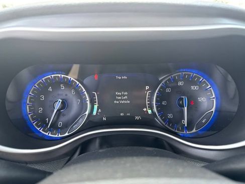 New 2026 Chrysler Pacifica Select AWD/4WD image 24