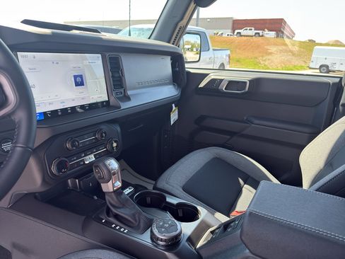 New 2026 Ford Bronco Big Bend AWD/4WD image 11