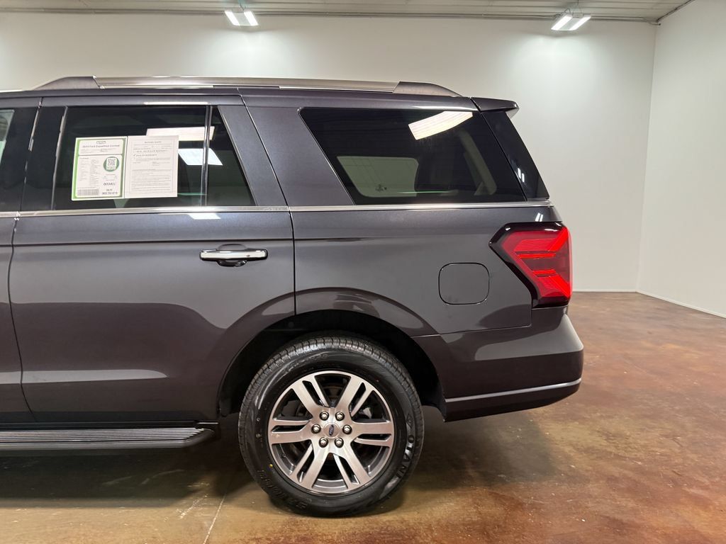 Used 2024 Ford Expedition Limited AWD/4WD image 36