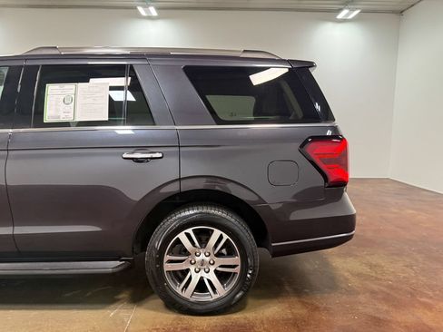 Used 2024 Ford Expedition Limited AWD/4WD image 36
