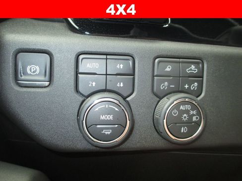Used 2026 Chevrolet Silverado 2500 ZR2 AWD/4WD image 33