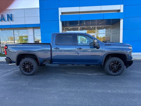 New 2026 Chevrolet Silverado 3500 LTZ w/ LTZ Plus Package AWD/4WD image 2