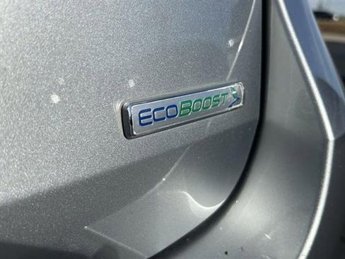 Used 2020 Ford Explorer XLT w/ Comfort Package RWD image 10