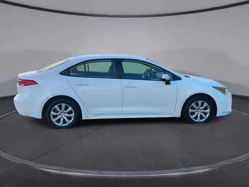 Used 2024 Toyota Corolla LE FWD image 9