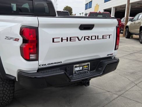Certified 2025 Chevrolet Colorado ZR2 w/ Technology Package AWD/4WD image 5
