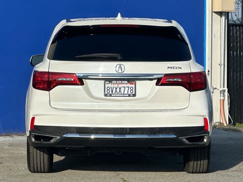 Used 2018 Acura MDX w/Technology Pkg image 4