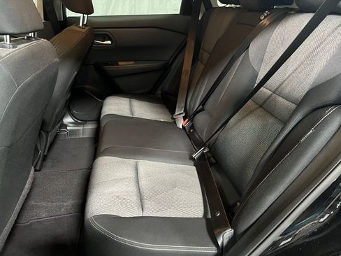 Used 2024 Nissan Rogue SV image 18