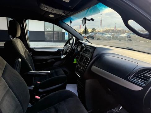 Used 2015 Dodge Grand Caravan SE w/ Quick Order Package 29E SE image 27