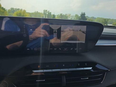 New 2026 Buick Enclave Sport Touring w/ Super Cruise Package image 25