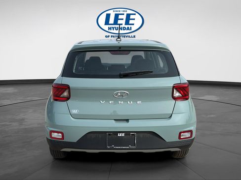 New 2026 Hyundai Venue SE image 5