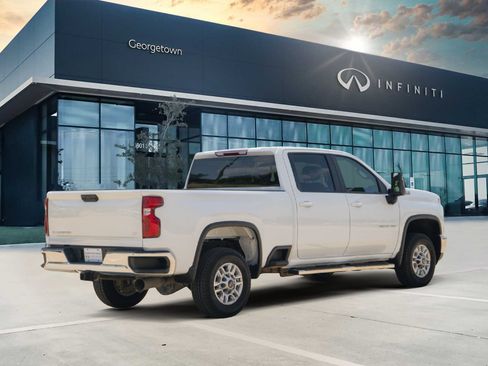 Used 2024 Chevrolet Silverado 2500 LT w/ Convenience Package AWD/4WD image 5