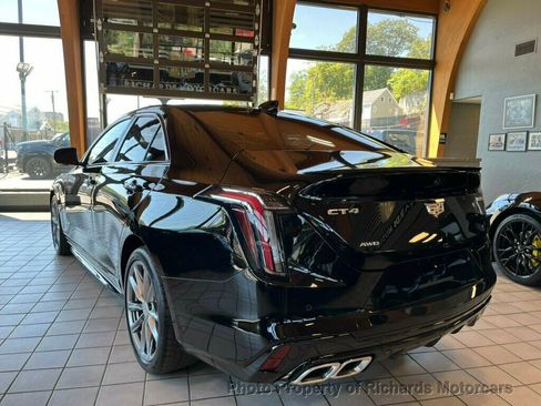 Used 2025 Cadillac CT4 V image 9