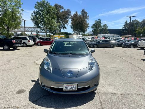 Used 2015 Nissan Leaf SV w/ LED & Quick Charge Package image 3