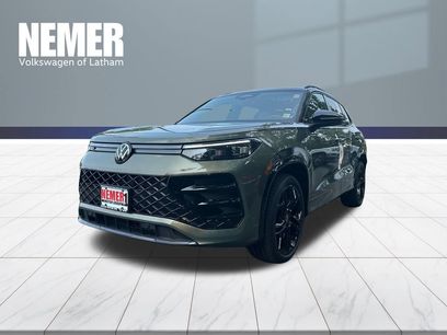 New 2026 Volkswagen Tiguan SE R-Line