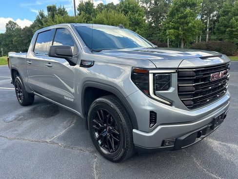 Used 2025 GMC Sierra 1500 Elevation RWD image 16