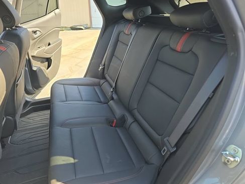 Used 2024 Chevrolet Trax RS w/ Sunroof Package FWD image 15