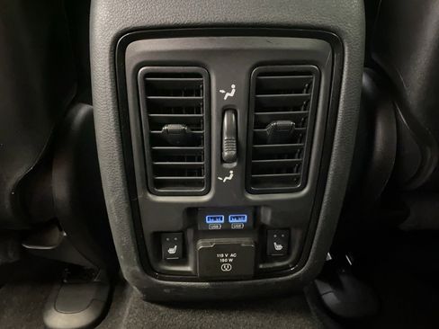 Used 2023 Dodge Durango GT image 18