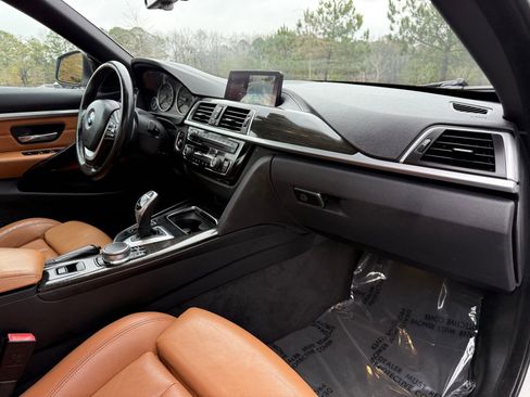 Used 2018 BMW 430i Convertible image 23