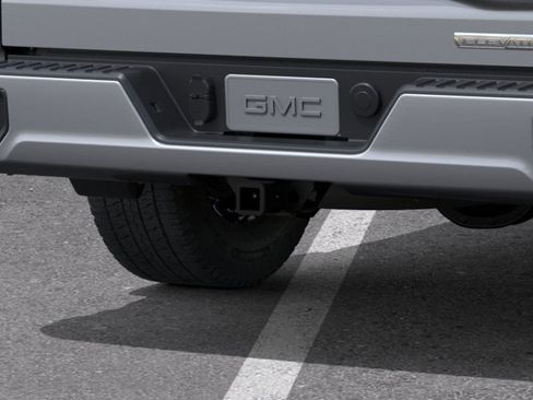 New 2026 GMC Sierra 1500 Elevation image 7