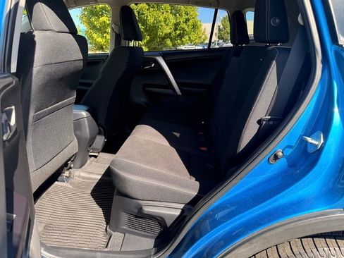 Used 2017 Toyota RAV4 AWD Hybrid image 25