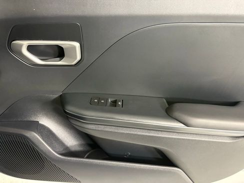 New 2026 Kia K4 FWD image 12