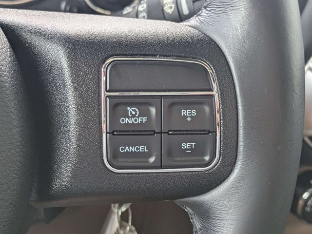 Used 2017 Jeep Wrangler Unlimited Sahara w/ Connectivity Group AWD/4WD image 20