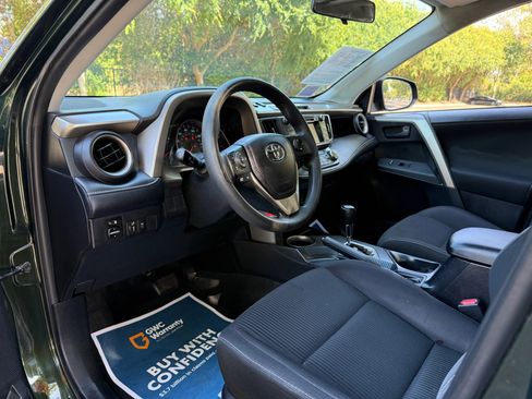 Used 2013 Toyota RAV4 XLE FWD image 10