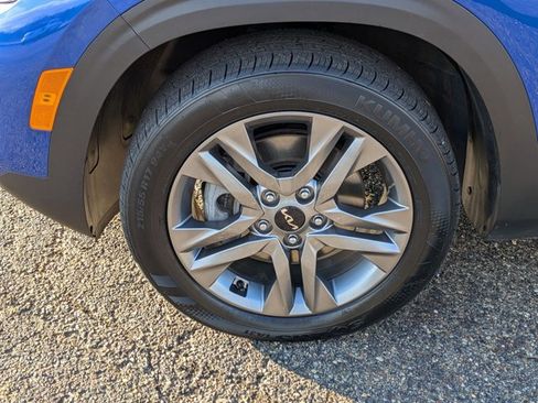Used 2023 Kia Seltos S image 24