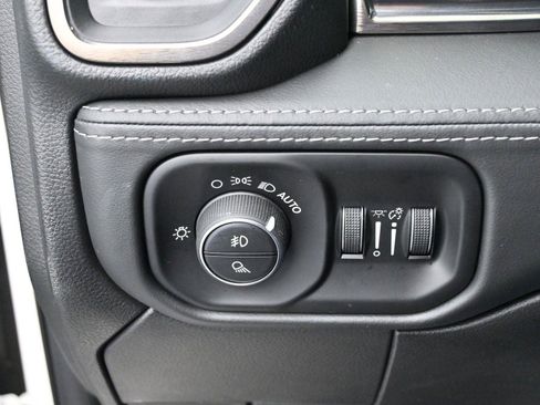 Used 2019 RAM 3500 Limited image 26