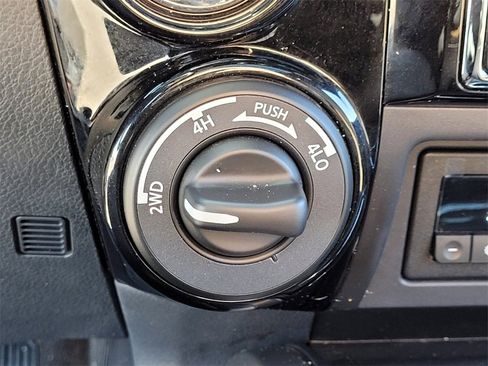 Used 2021 Nissan Titan Platinum Reserve w/ Moonroof Package image 22