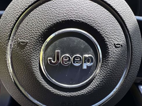 Used 2014 Jeep Compass Latitude AWD/4WD image 27