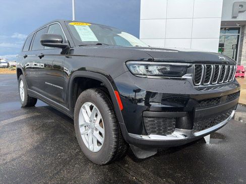 Used 2023 Jeep Grand Cherokee L Laredo RWD image 3