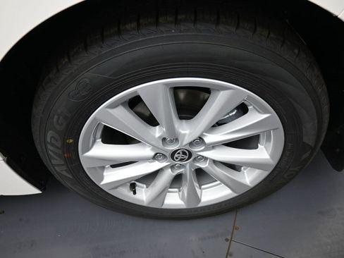 New 2025 Toyota Corolla SE image 15