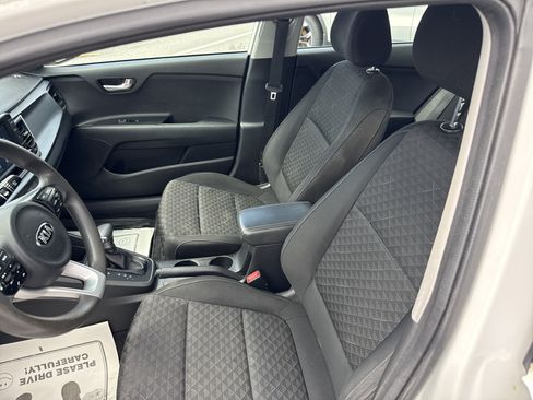 Used 2019 Kia Rio S FWD image 12