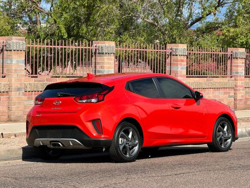 Used 2020 Hyundai Veloster 2.0 FWD image 10