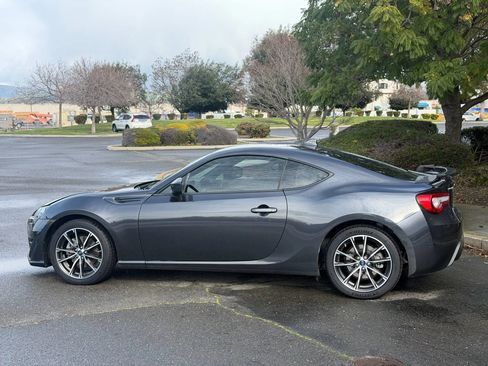 Used 2019 Subaru BRZ Limited w/ Popular Package #2 image 2