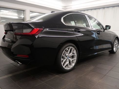 Used 2025 BMW 330i Sedan w/ Premium Package image 6