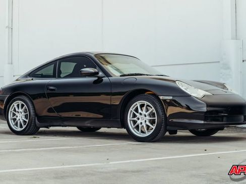 Used 2004 Porsche 911 Carrera RWD image 47